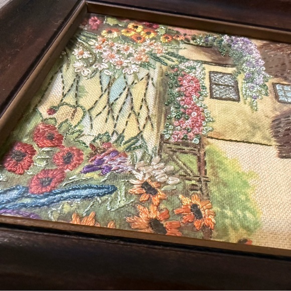 Set of Three Vintage Framed Cottage Prints on Fabric with Embroidered Flowers - Picture 7 of 12